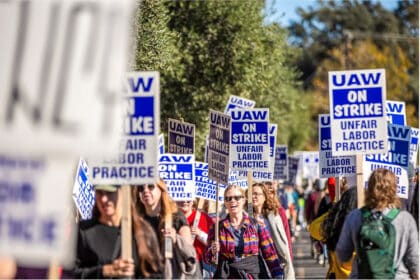Academic workers go on strike for improved pay and working conditions at UC Davis in Davis on Nov. 14, 2022. 48,000 workers participated in the statewide strike across all UC campuses.