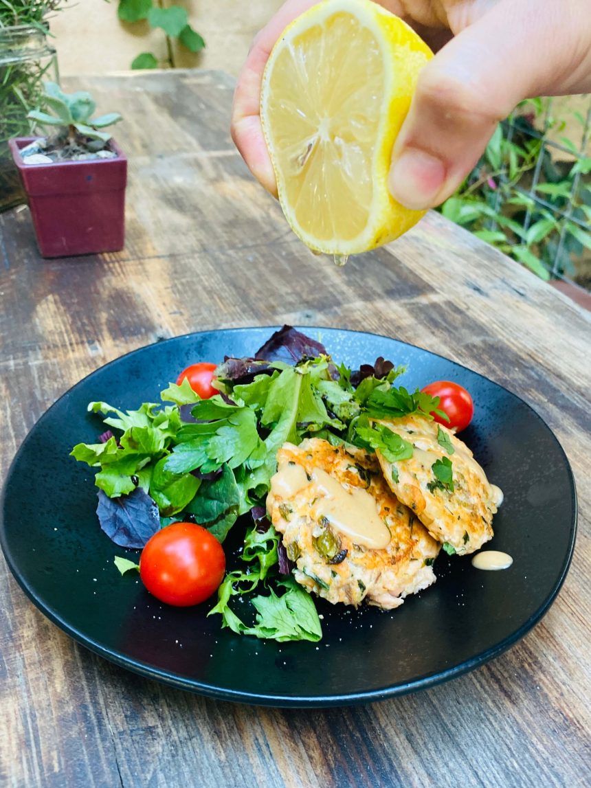 Salmon Patties with Chipotle Mayo