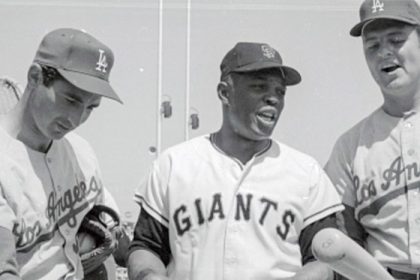 (L-R) Sandy Koufax, Willie Mays, Don Drysdale