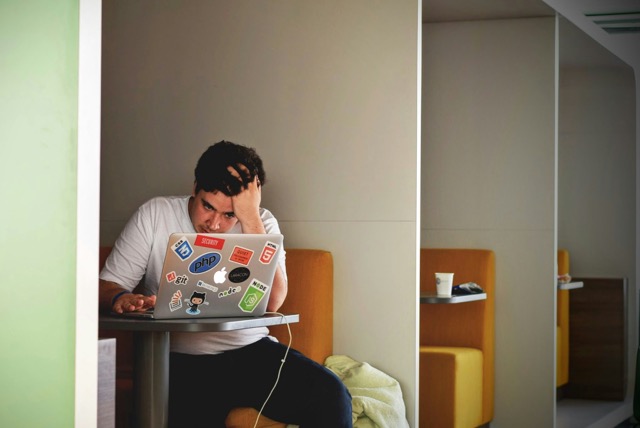 Borrow for College. (c) JLco - Julia Amaral / iStock via Getty Images Plus