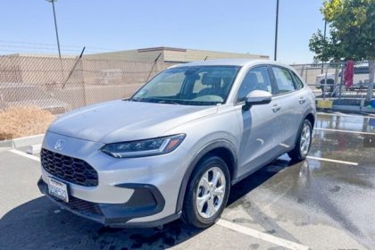 Auction. 2013 HRV up for auction Credit: bidfastandlast.com