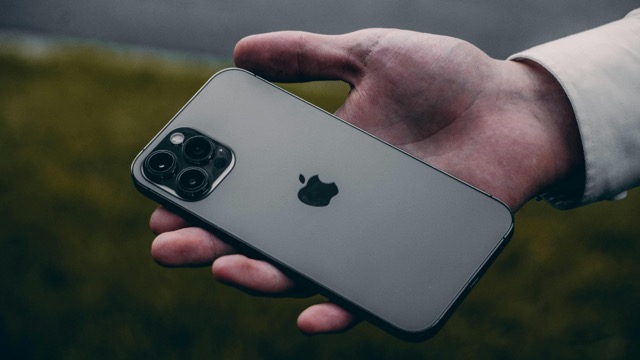 Apple Fraud Scheme