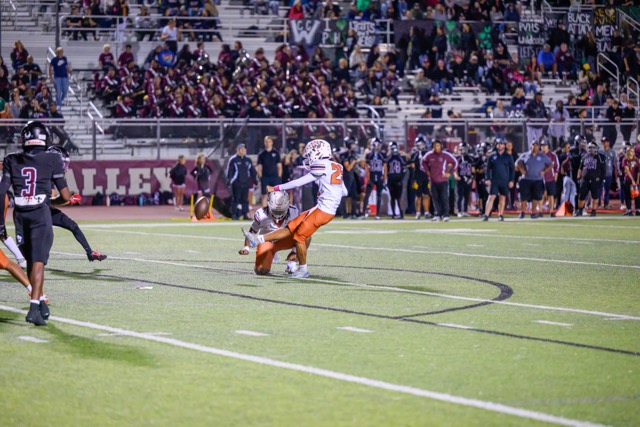 Orange Vista Anthony Lopez (25) knocks it through the uprights