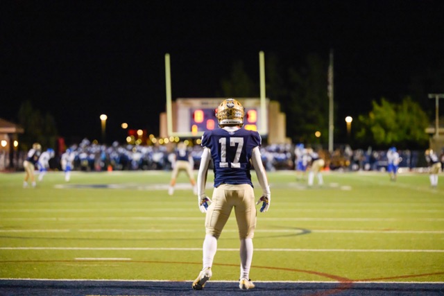 Vista Murrietaʻs Zachary Aleman prepares for a kickoff return.