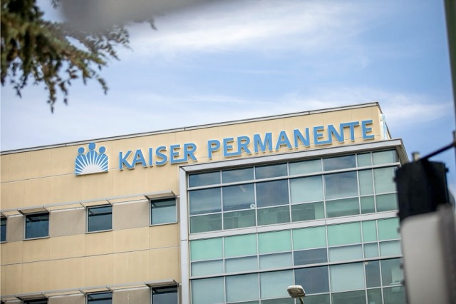Kaiser Permanente Nurses. Martin do Nascimento, CalMatters