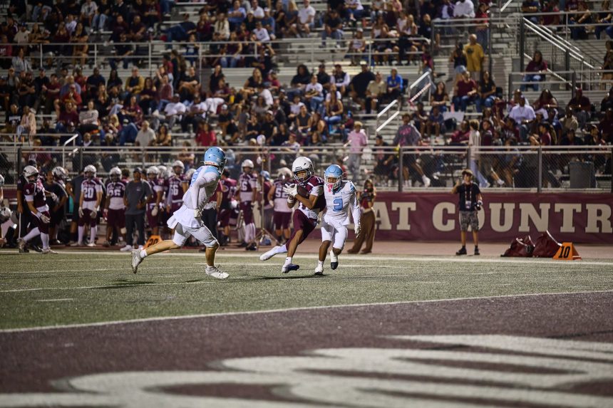 The Paloma Valley Wildcats brought down the Liberty Bison 17-7 on Friday, September 25. Paloma Valley’s WR receiver, Askari Richard #11, secures a deep pass before breaking toward the end zone for a touchdown